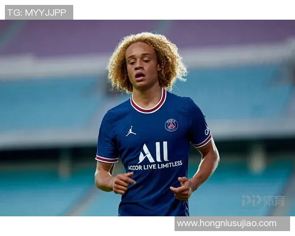 哈维西蒙斯:从青训新星到足坛闪耀之星的成长之路